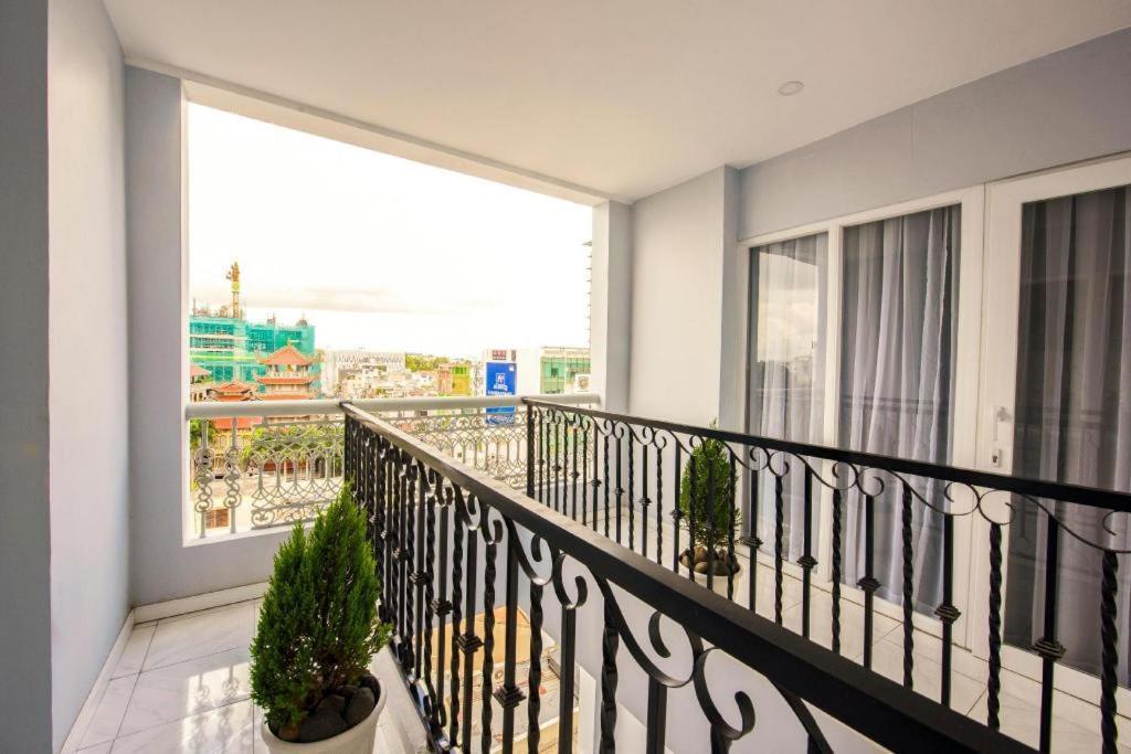 Golden Crown Hotel Saigon Ciudad Ho Chi Minh  Exterior foto